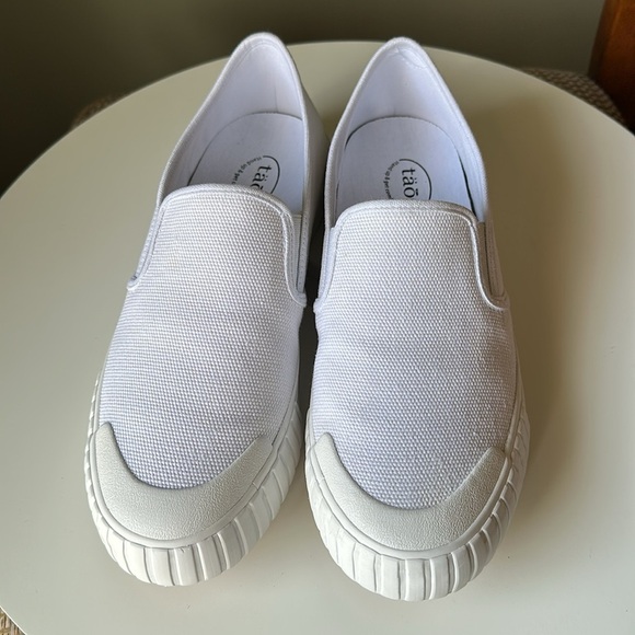 Taos Double Vision White Canvas slip on sneaker Arch Support Orthotic Friendly - Picture 5 of 14